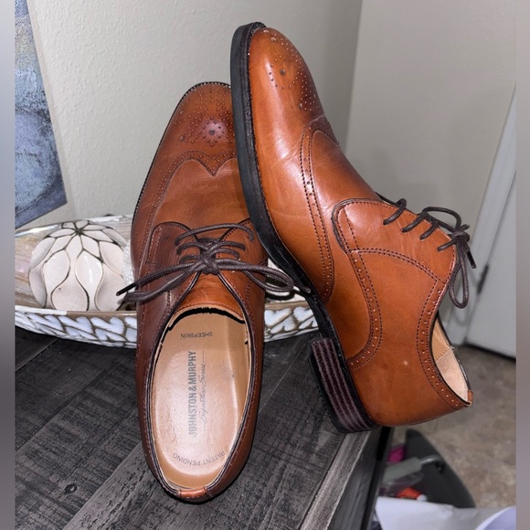 Johnston & Murphy Suites Series sheepskin wingtip Oxford shoes SZ 11.5​ - Picture 3 of 9